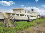 Amazing Venue with Houseboat Potential - Rochester Queen