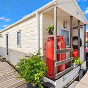 Modern 2 Bedroom Floating Home on Residential Mooring